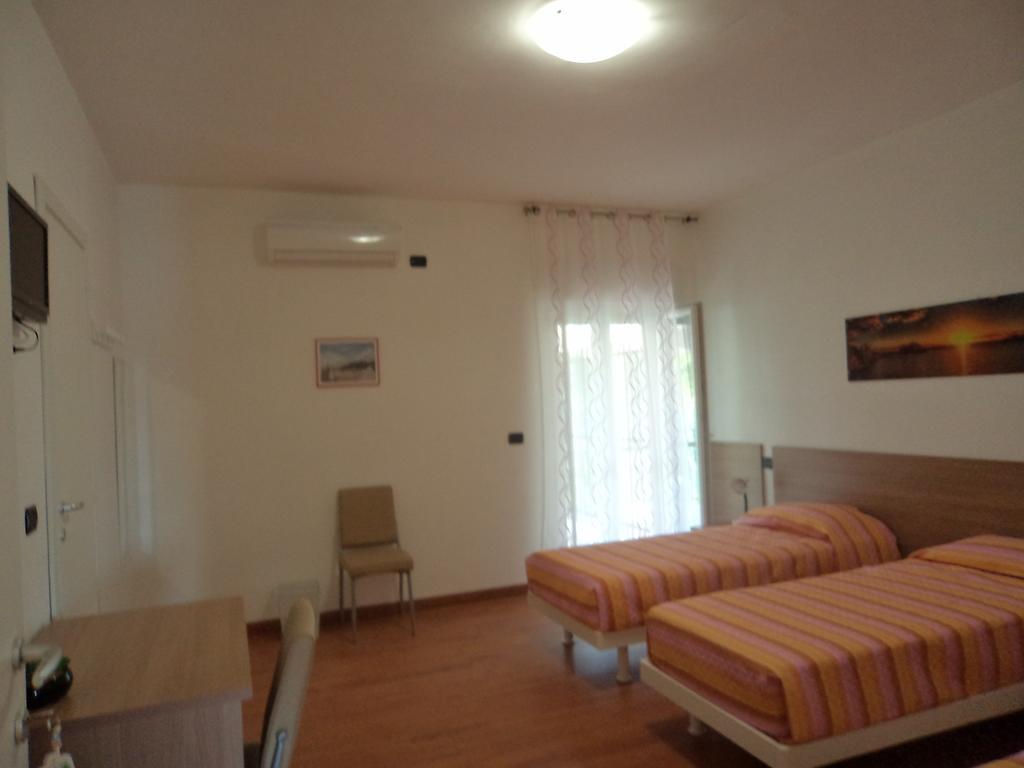 B&B SportФоджа Стая снимка